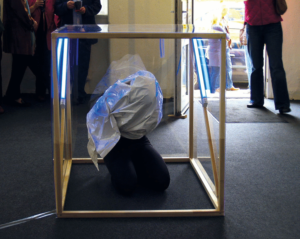 Valeria Drotskaja Ludwig Flohe, Galerie module, galerie modul 8, Performance Dresden Künstler Kunst Kraftwerk Mitte